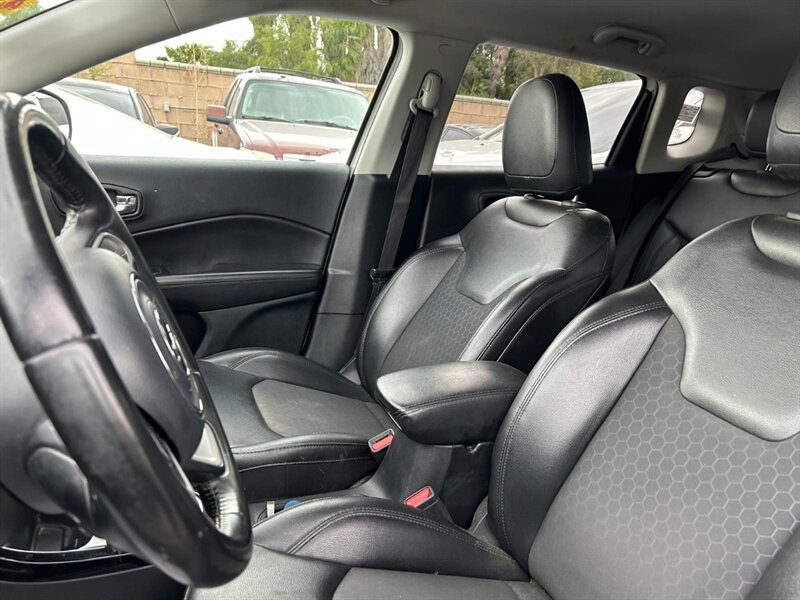 Used 2019 Jeep Compass Latitude FWD image 21