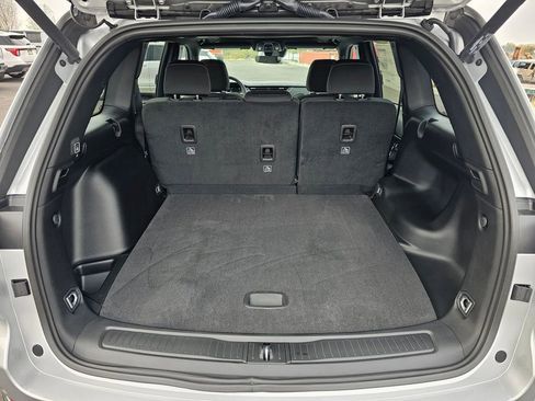 New 2025 Jeep Grand Cherokee Laredo X w/ Luxury Tech Group I image 29