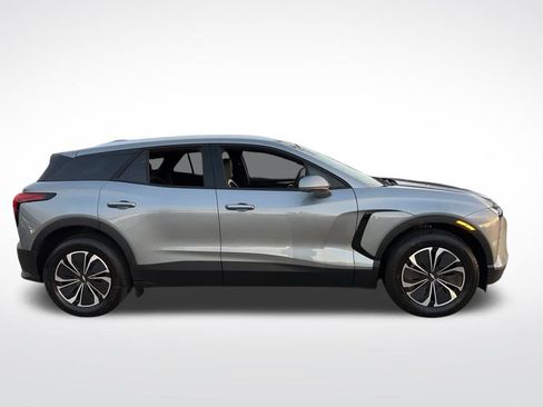 New 2025 Chevrolet Blazer EV LT w/ Super Cruise Package AWD/4WD image 4