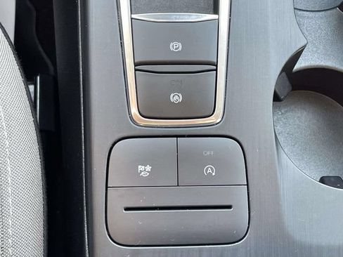 Certified 2022 Ford Escape SE w/ SE Sport Appearance Package FWD image 31
