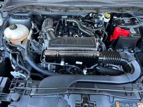 Used 2023 Ford Escape Active image 32