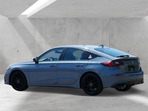 Used 2022 Honda Civic Sport image 4