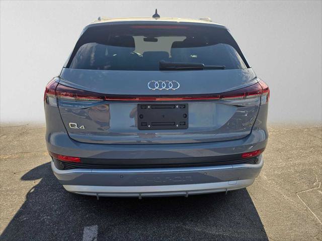 Used 2023 Audi Q4 e-tron Premium Plus w/ Premium Plus AWD/4WD image 4