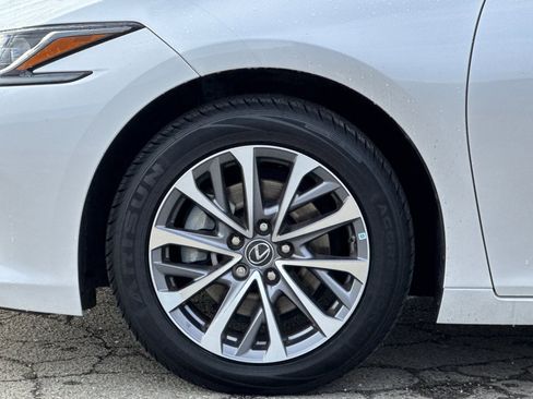 Used 2022 Lexus ES 250 w/ Accessory Package 2 image 23