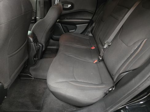 Used 2018 Jeep Compass Sport FWD image 8