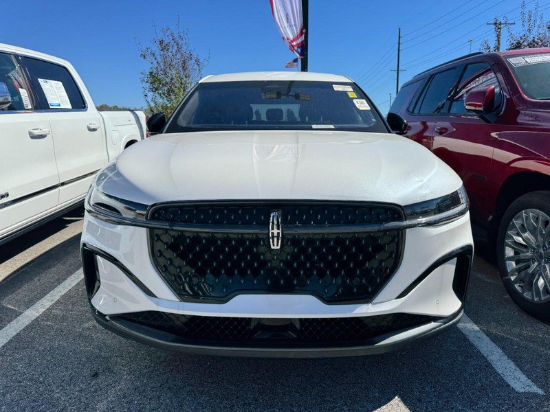 Used 2024 Lincoln Nautilus Premier w/ Jet Appearance Package AWD/4WD image 2