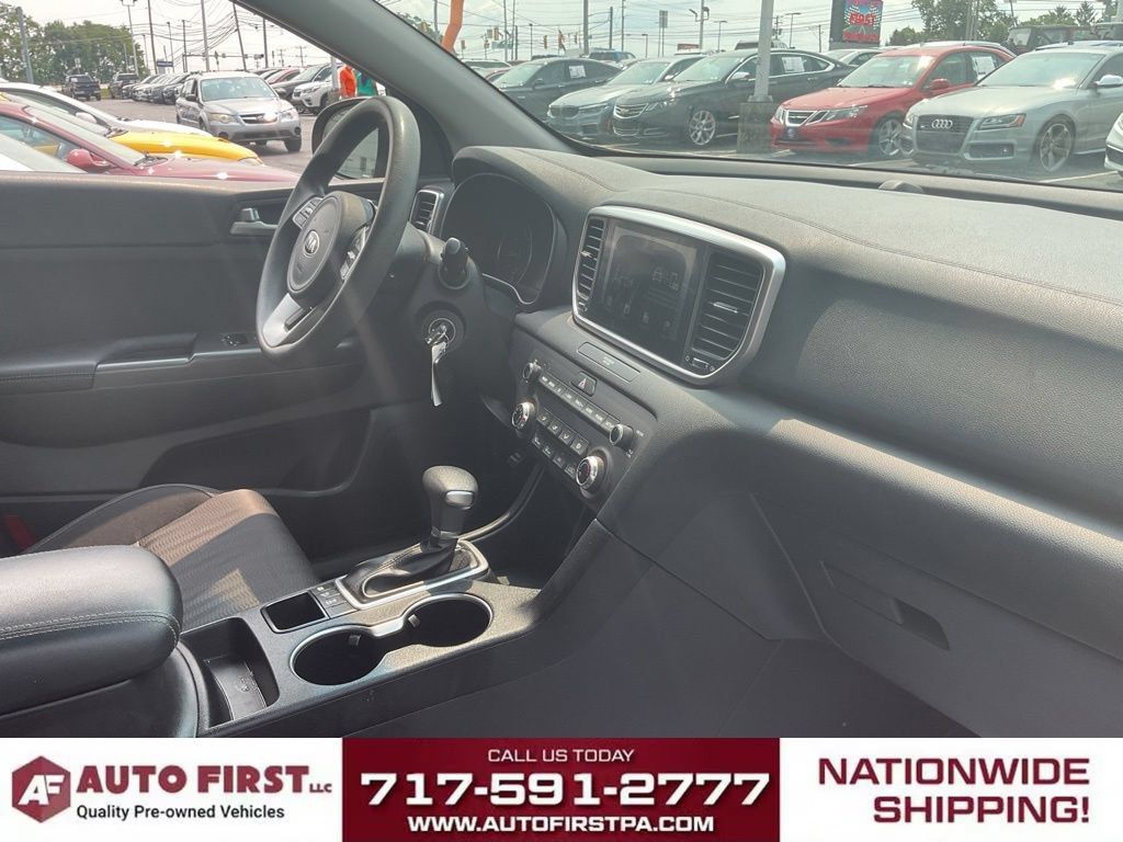 Used 2020 Kia Sportage LX AWD/4WD image 17