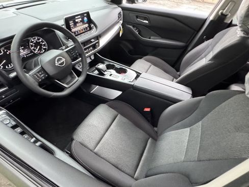 New 2026 Nissan Rogue SV w/ Cold Weather Package FWD image 32