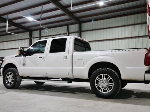 Used 2016 Ford F250 Platinum w/ FX4 Off-Road Package image 7