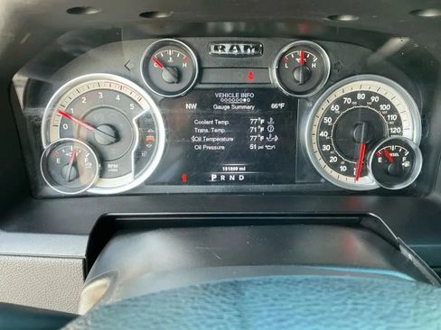 Used 2013 RAM 2500 Laramie image 25