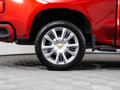 Used 2024 Chevrolet Silverado 1500 High Country w/ High Country Premium Package image 45