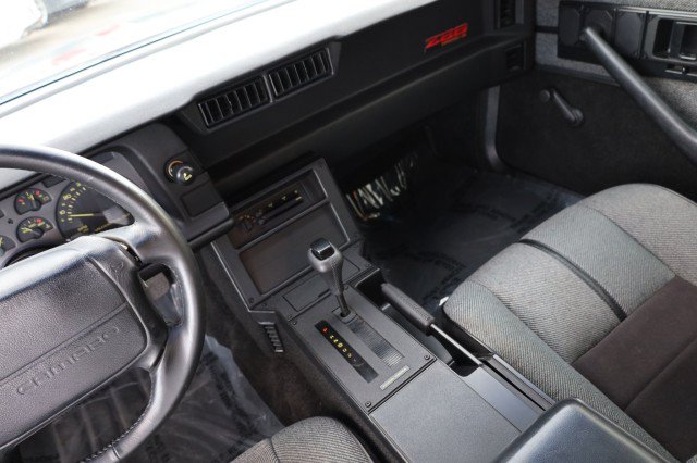 Used 1990 Chevrolet Camaro IROC-Z RWD image 30
