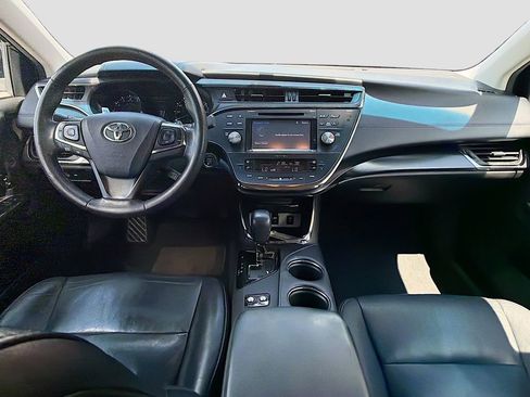 Used 2016 Toyota Avalon Touring FWD image 16