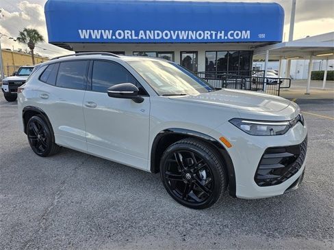 New 2026 Volkswagen Tiguan SE R-Line image 1