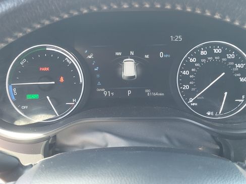 Certified 2021 Toyota Sienna Limited FWD image 14