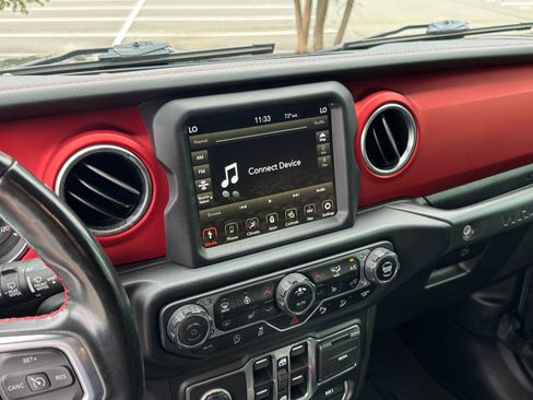 Used 2020 Jeep Wrangler Unlimited Rubicon AWD/4WD image 39