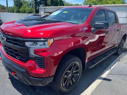 Used 2025 Chevrolet Silverado 1500 LT Trail Boss w/ Protection Package AWD/4WD image 13