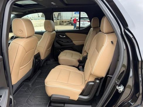 Used 2023 Chevrolet Traverse Premier w/ LPO, Floor Liner Package image 9