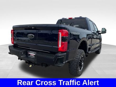 Used 2025 Ford F250 XLT w/ Black Appearance Package AWD/4WD image 5