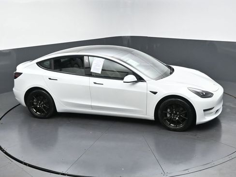 Used 2023 Tesla Model 3 Standard Range RWD image 40
