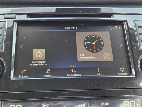 Used 2020 Nissan Rogue SV image 10