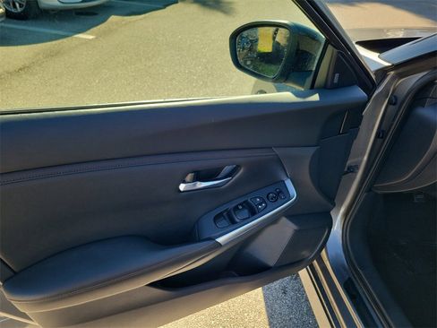 Used 2023 Nissan Sentra SR w/ Midnight Edition Package image 23