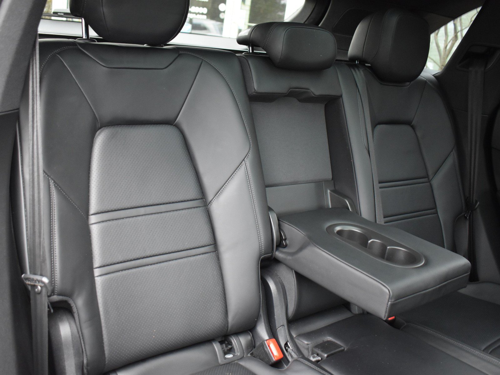 Used 2021 Porsche Cayenne AWD/4WD image 38