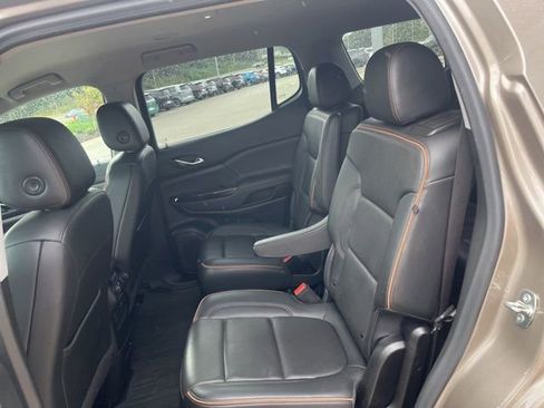 Used 2023 GMC Acadia AT4 w/ Technology Package image 34