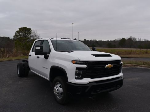 New 2026 Chevrolet Silverado 3500 W/T w/ WT Convenience Package image 1