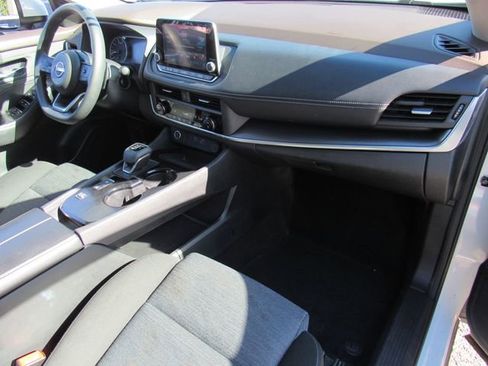 Certified 2023 Nissan Rogue SV image 12