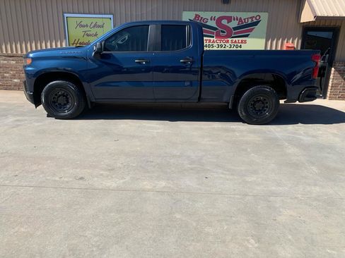 Used 2020 Chevrolet Silverado 1500 W/T w/ Trailering Package image 5
