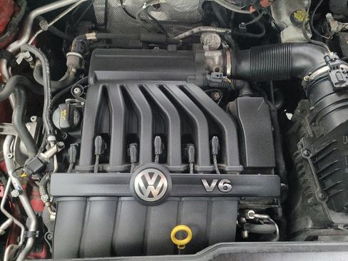 Used 2021 Volkswagen Atlas Cross Sport SEL image 30