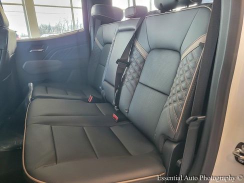 New 2026 GMC Canyon Denali image 12