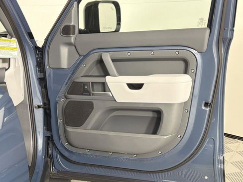 New 2025 Land Rover Defender 110 S image 32