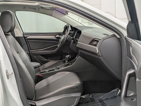Used 2019 Volkswagen Jetta SE FWD image 24