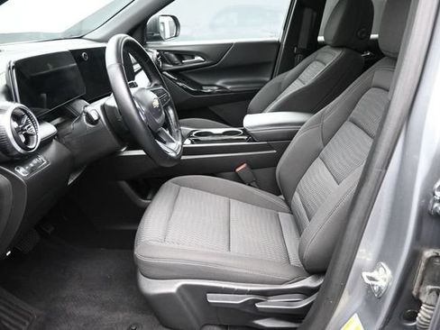 Used 2025 Chevrolet Equinox LT AWD/4WD image 20