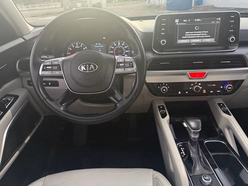 Used 2020 Kia Telluride S w/ S 8 Passenger Seating Package image 16