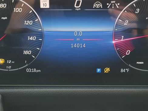 Used 2024 Mercedes-Benz GLB 250 w/ Driver Assistance Package image 30