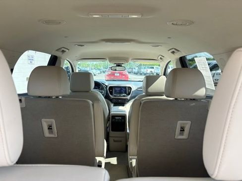 Used 2023 GMC Acadia Denali AWD/4WD image 35