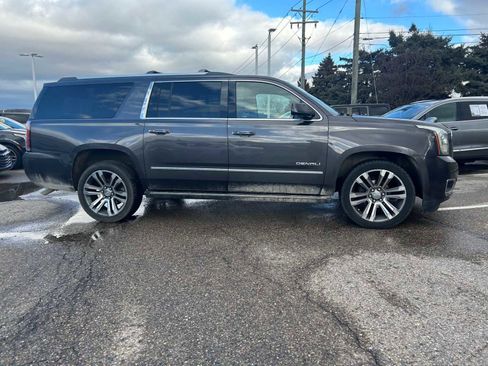 Used 2018 GMC Yukon XL Denali w/ Denali Ultimate Package image 16