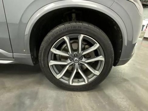 Used 2017 Volvo XC90 T6 Momentum w/ Vision Package AWD/4WD image 17