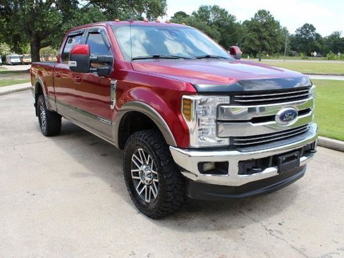 Used 2019 Ford F250 Lariat w/ Lariat Ultimate Package AWD/4WD image 4