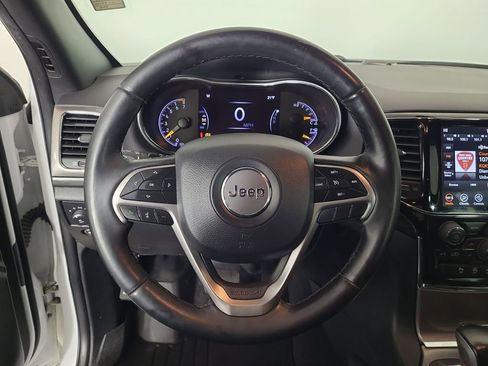 Used 2020 Jeep Grand Cherokee Altitude image 12