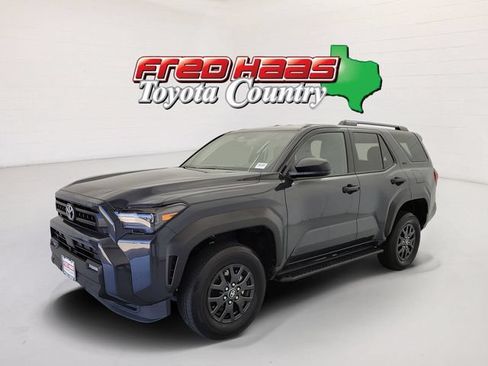 Used 2025 Toyota 4Runner SR5 AWD/4WD image 1