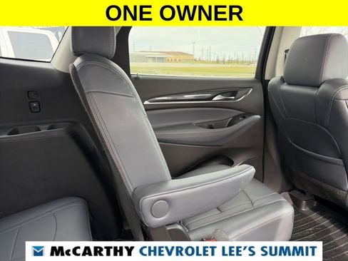 Used 2021 Buick Enclave Essence image 37