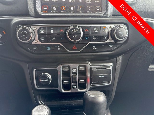 Used 2023 Jeep Wrangler Unlimited Sahara AWD/4WD image 12