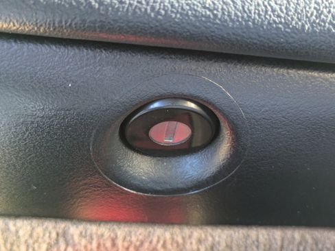 Used 2000 Chevrolet Corvette Coupe w/ Memory Pkg image 27