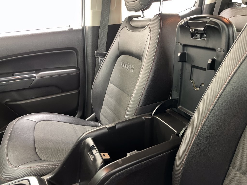 Used 2016 GMC Canyon SLE w/ All Terrain Package AWD/4WD image 33
