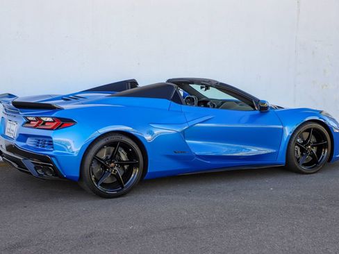 Used 2025 Chevrolet Corvette E-Ray AWD/4WD image 5