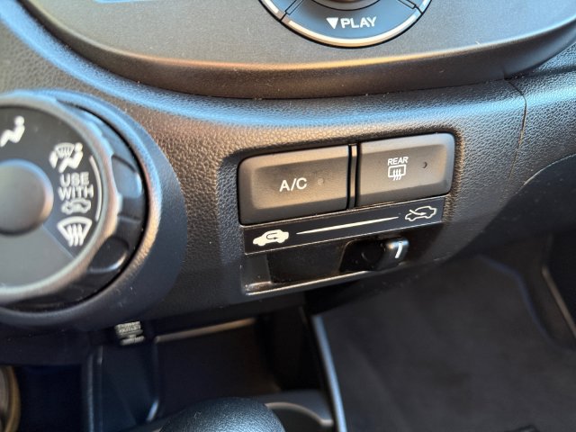 Used 2013 Honda Fit Sport image 21